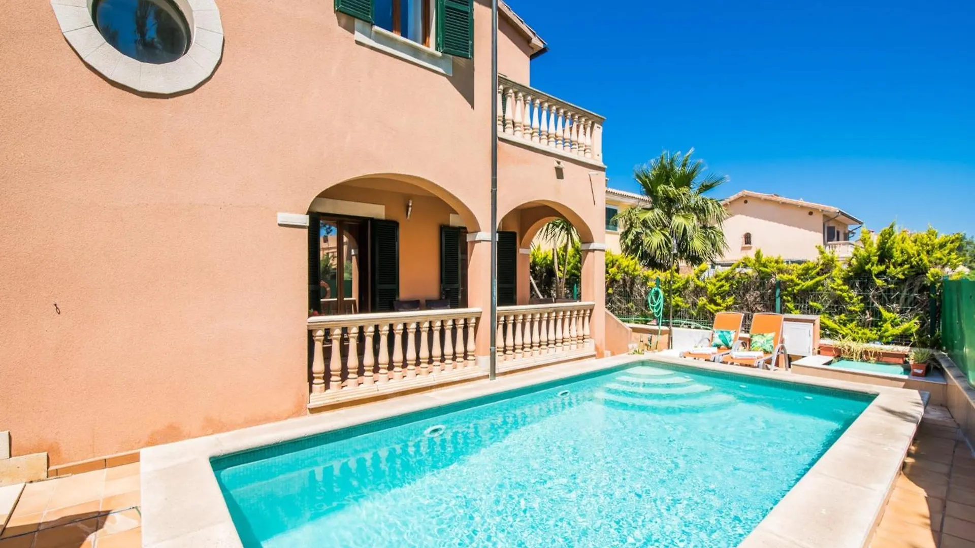 Apartment With Private Swimming Pool Alcúdia Nyaraló